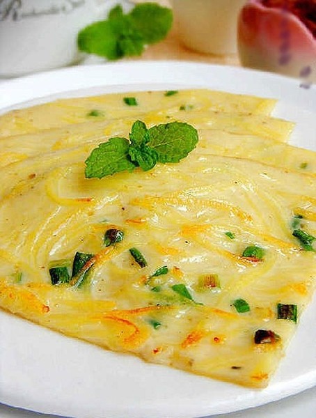 Bánh khoai tây chiên hành mỡ.